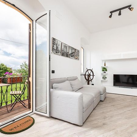 ג'נובה Spacious 3-Bedroom Apartment - 10 Min To City Center & 5 Min To Gaslini Hospital מראה חיצוני תמונה