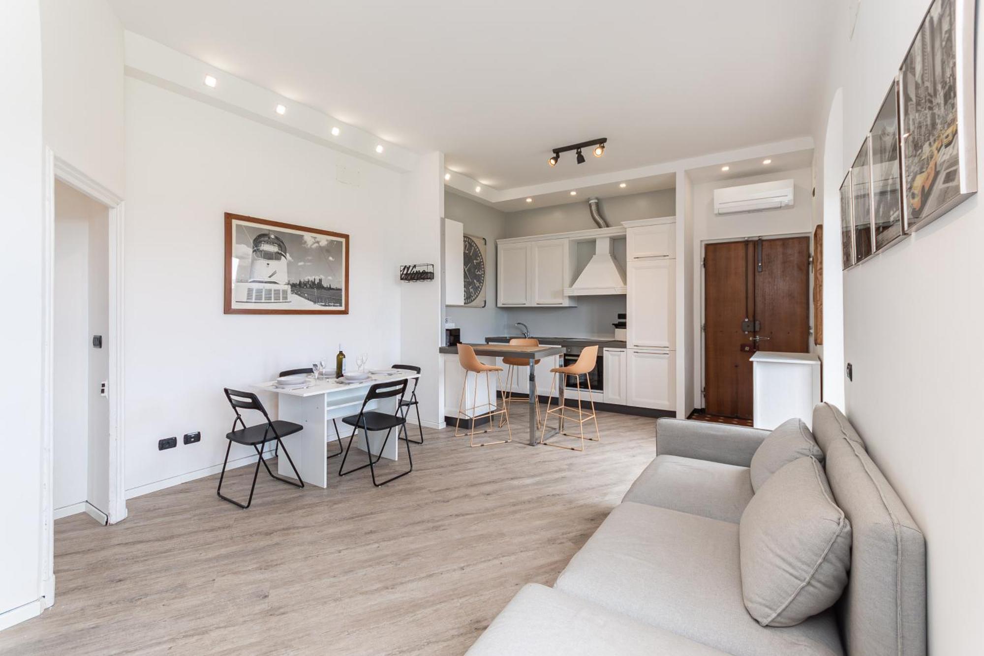 ג'נובה Spacious 3-Bedroom Apartment - 10 Min To City Center & 5 Min To Gaslini Hospital מראה חיצוני תמונה