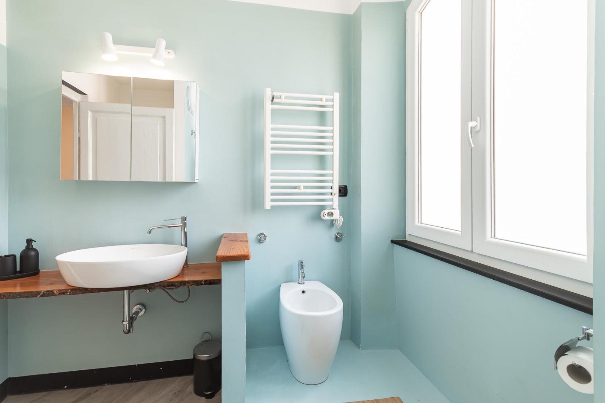 ג'נובה Spacious 3-Bedroom Apartment - 10 Min To City Center & 5 Min To Gaslini Hospital מראה חיצוני תמונה