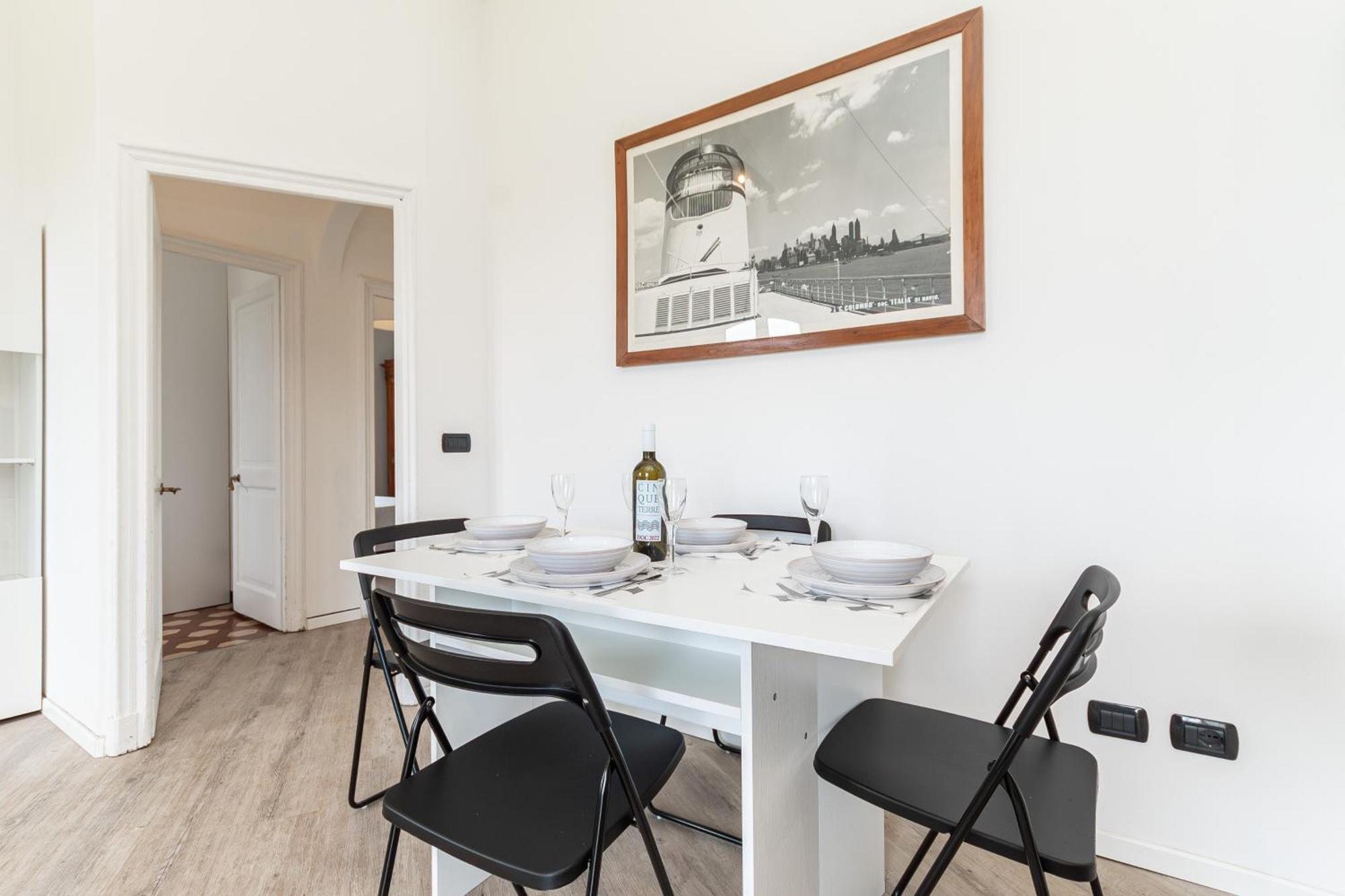 ג'נובה Spacious 3-Bedroom Apartment - 10 Min To City Center & 5 Min To Gaslini Hospital מראה חיצוני תמונה