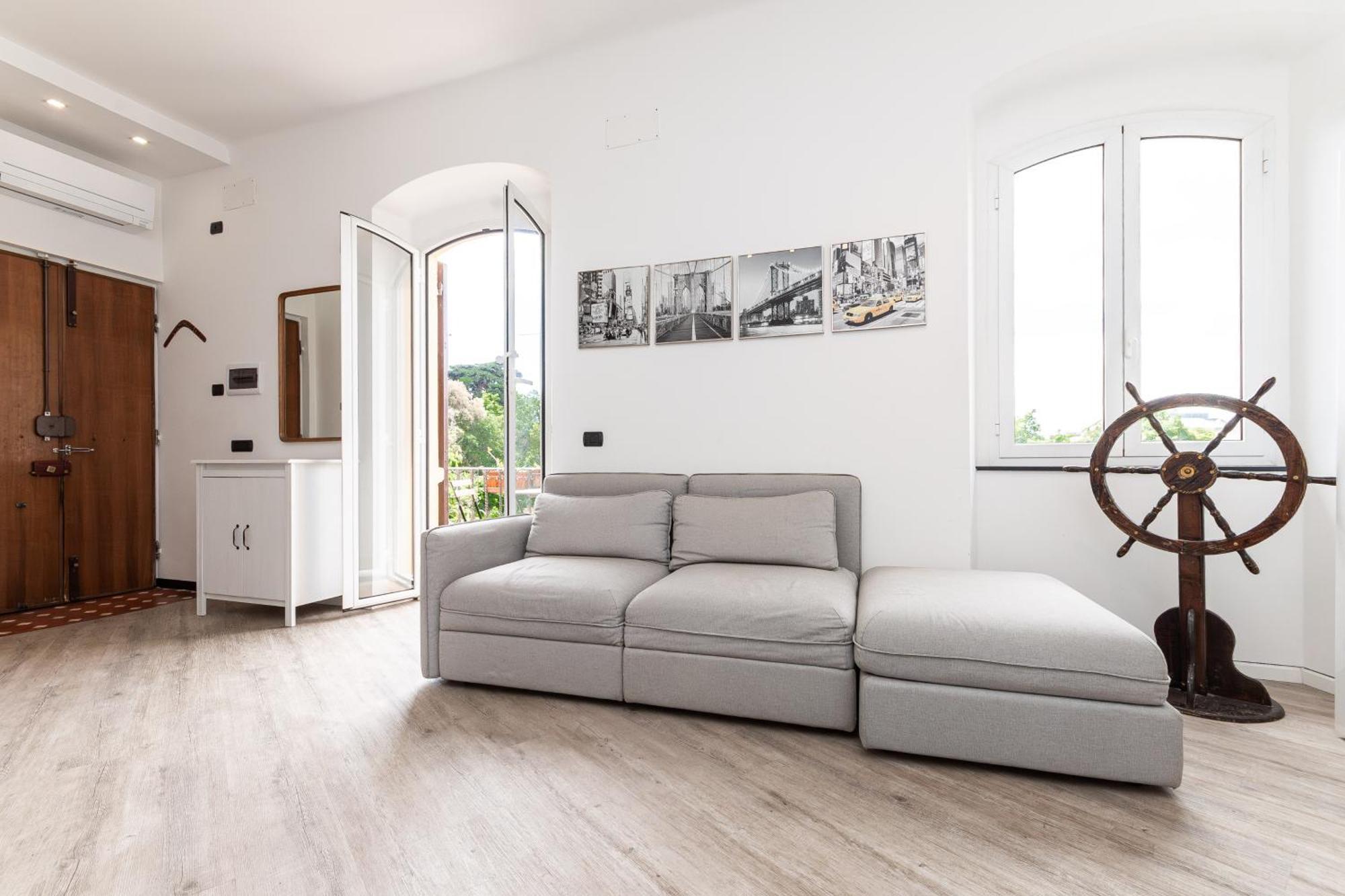 ג'נובה Spacious 3-Bedroom Apartment - 10 Min To City Center & 5 Min To Gaslini Hospital מראה חיצוני תמונה